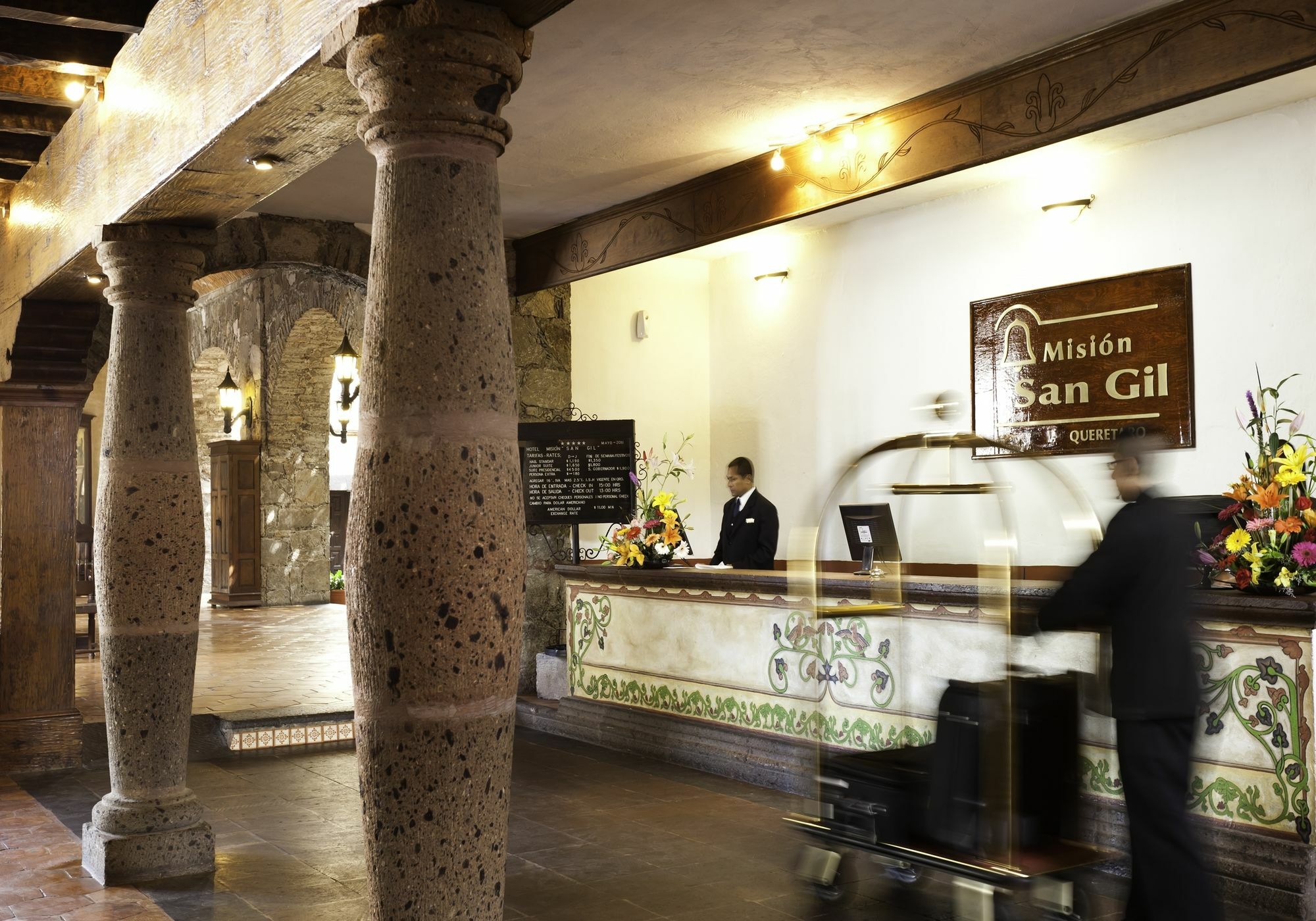 Hotel Mision San Gil San Juan del Río Exterior foto